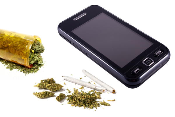 How to Avoid a Cell Phone Drug Bust in Kansas